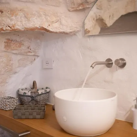 Bed & Breakfast Hasamami Eco Trullo, Luxury Ostuni