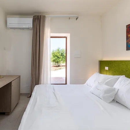 Bed & Breakfast Hasamami Eco Trullo, Luxury