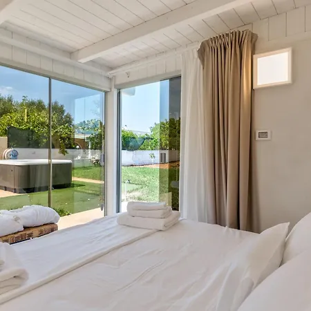 Bed & Breakfast Hasamami Eco Trullo, Luxury 4*
