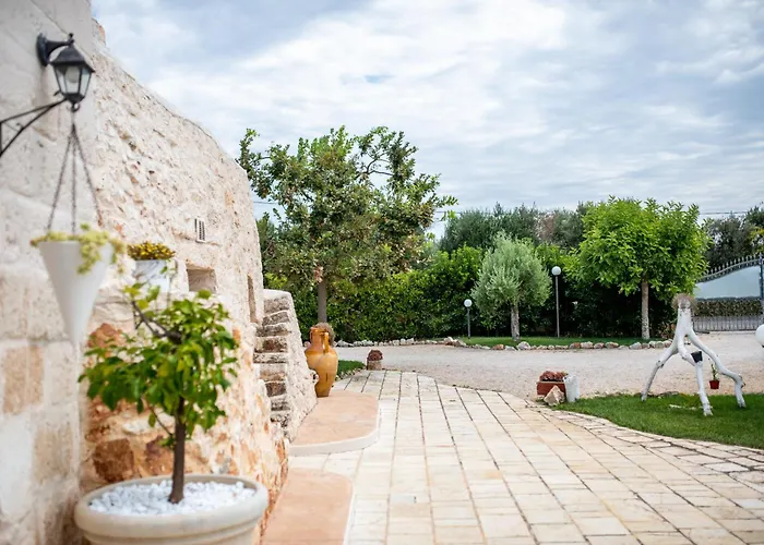 ベッド・アンド・ブレックファスト Hasamami Eco Trullo, Luxury オストゥーニ