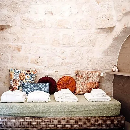 Bed & Breakfast Hasamami Eco Trullo, Luxury Ostuni